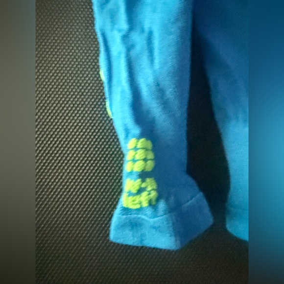 CEP RUNNING Ultralight Calf Compression Sleeves (women’s size II) in blue - Picture 4 of 7